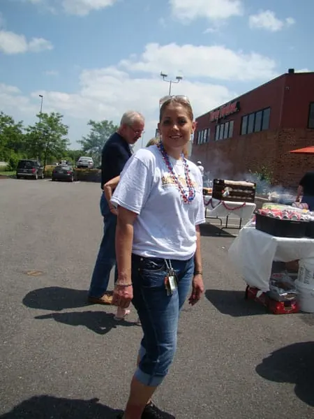 Thanks to Laurie from Chick & Ruth's for volunteering to help get things set up.